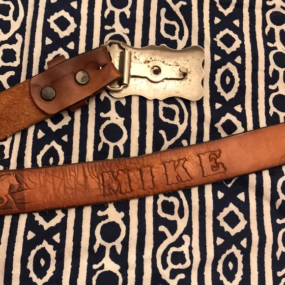Vintage hand tooled boy belt. - Picture 3 of 6